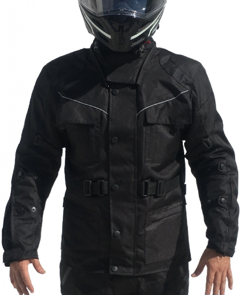 CAMPERA DE MOTO - NEGRA