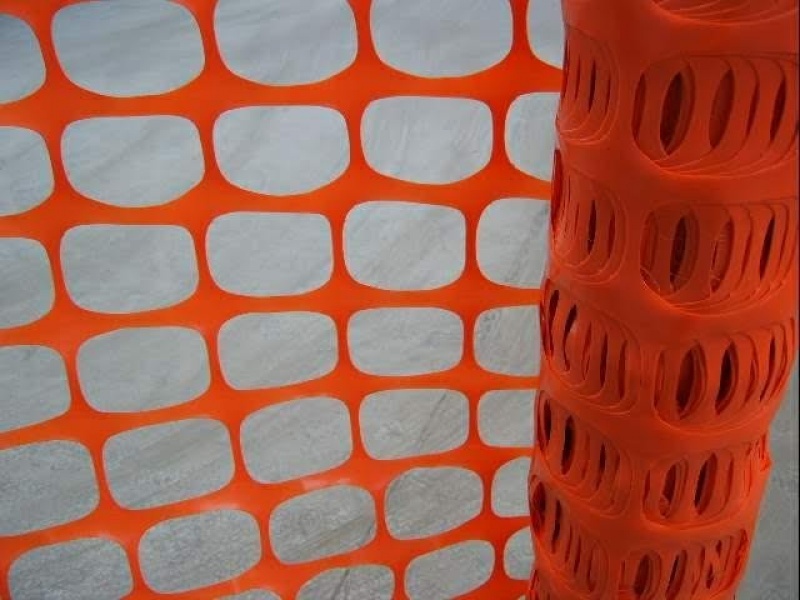 MALLA DE SEGURIDAD - 1 mts x 50 mts. - 65*35 - 85 gr - Imagen 2