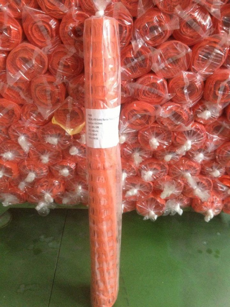 MALLA DE SEGURIDAD - 1 mts x 50 mts. - 65*35 - 85 gr - Imagen 4