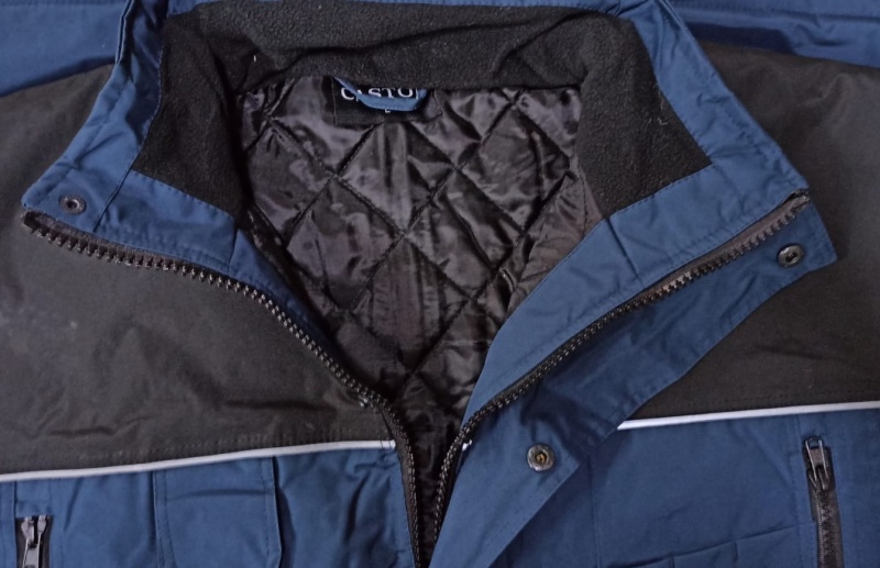 PARKA POLY/PONGEE COMBINADA AZUL/NEGRA CAPITONEADA - Imagen 2